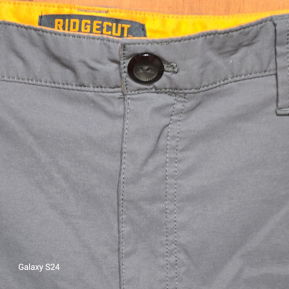 Ridgecut Toughwear Mens Gray Utility Shorts Size 42‎ Nylon Stretch Workwear